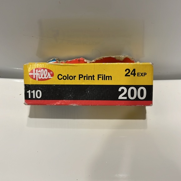 Hills 110 Film - Color Print 24 exp - Picture 2 of 6